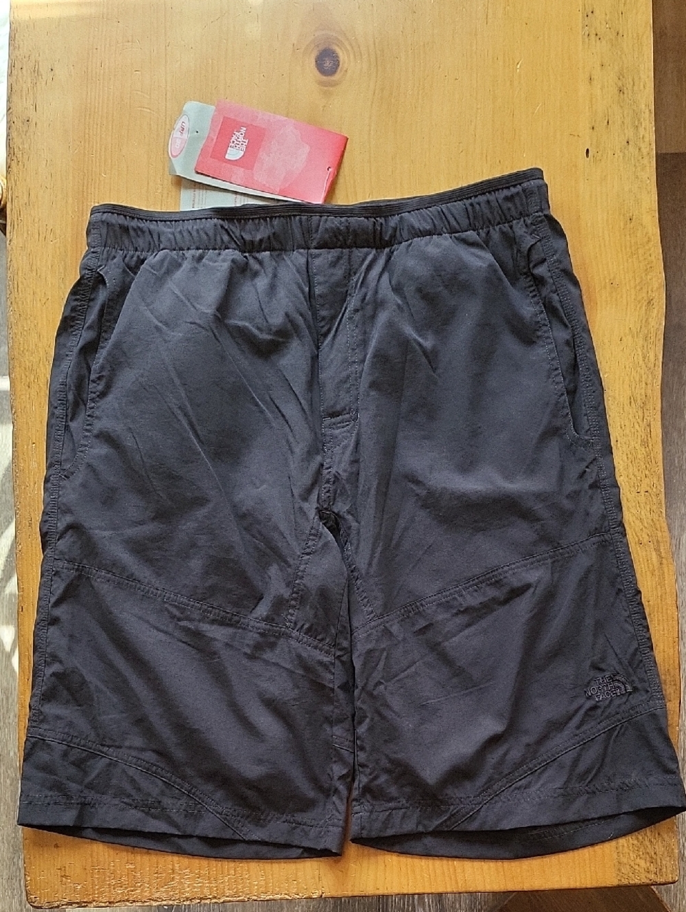 The North Face Men's Size Medium Black Horizon Rockhopper Shorts